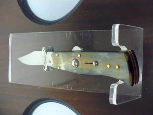 Famiglia Spadon - stiletto  calibro /20 - bufalo brasiliano - taglio classico clip point - 12