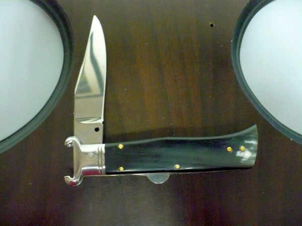 Famiglia Spadon - stiletto  calibro /20 - bufalo brasiliano - taglio classico clip point - 12